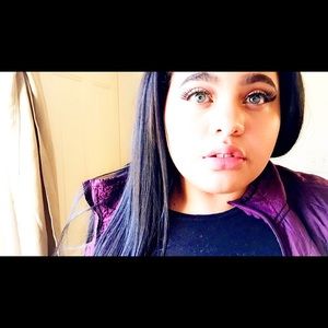 Meet your Posher, Jasmine